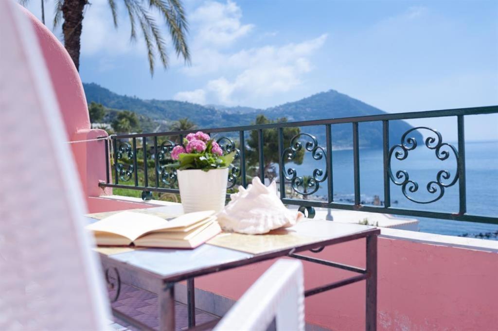 Hotel Casa Rosa Sea & Spa Sant'Angelo  Extérieur photo